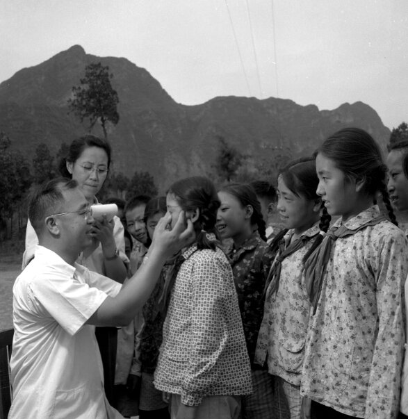 28.jpg 工会主席